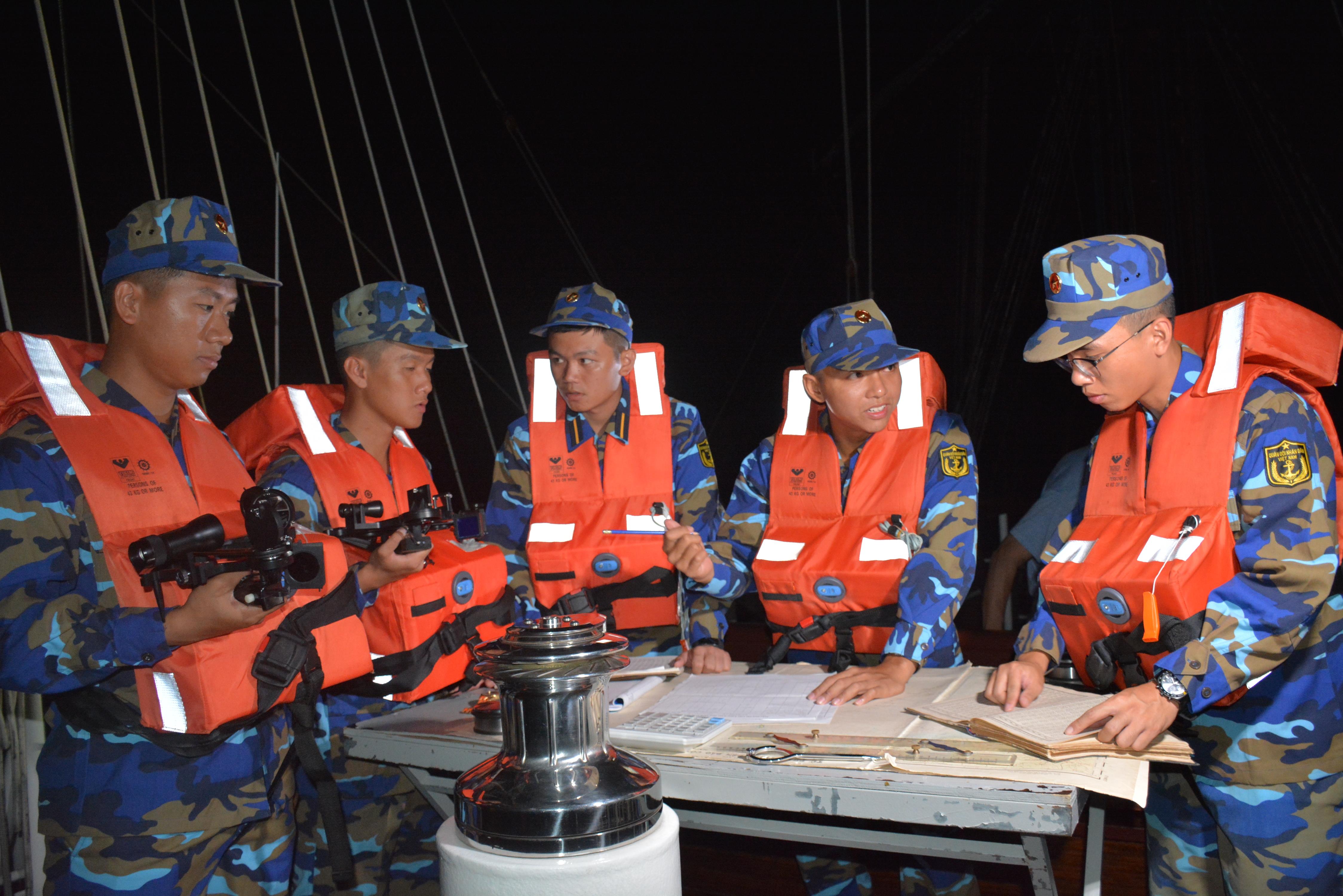 Tàu buồm 286/Lê Quý Đôn và hành trình “hai đích”